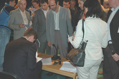 Autografe pėr pjesėmarrėsit