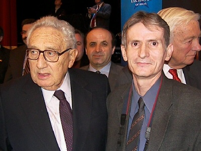 Henry Kissinger dhe Beqir Sina
