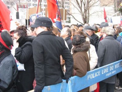 Pavar�si p�r Kosov�n, tubim n� New York