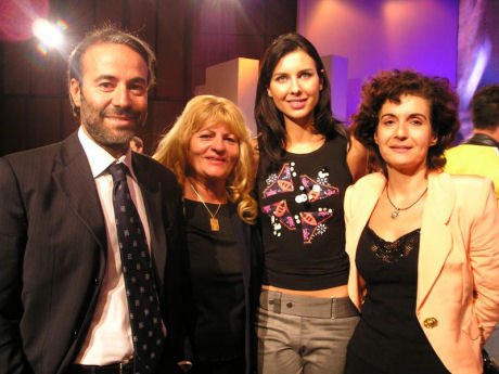 Vitore Stefa Leka e Nirvana Pistulli me Miss Italia 2002