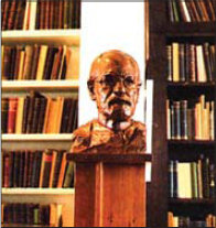 Busti i Sigmund Freud