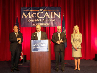 Dioguardi mbshtet McCain
