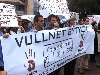 Protest� e l�vizjes Mjaft