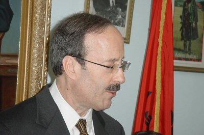Ngritje fondi per Eliot Engel