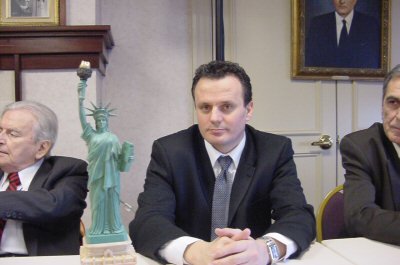 P�rkujtohet Mbreti Zog