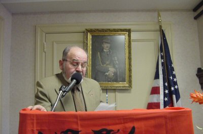 P�rkujtohet Mbreti Zog
