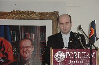 NY - P�rkujtimore p�r Presidentin Rugova