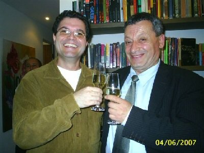 Koliqi me k�ng�tarin e njohur Antonio Carlos de Magalh�es