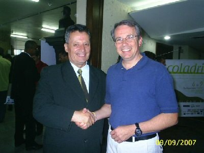 Engj�ll Koliqi me Mark W. Atwood