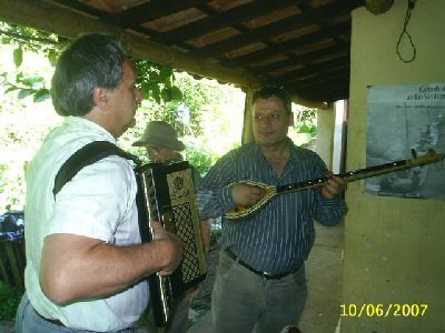 Engj�ll Koliqi luan me �ifteli