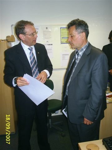 Engj�ll Koliqi me Juiz Paulo de Tarso Tamburini Souza
