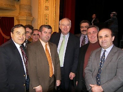 Senatori Graham me mb�shtet�sit shqiptar�