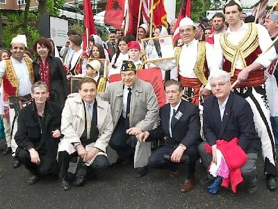 Shqiptar�t dhe Parada e Dit�s s� Forcave t� Armatosura t� Amerik�s