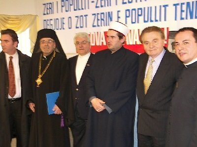 P�rfaq�sues t� komunitetit dhe drejtues fetar�
