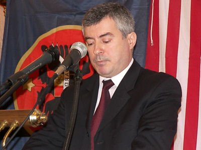 Akademi p�rkujtimore n� 2 vjetorin e vdekjes s� Dr. Rugov�s