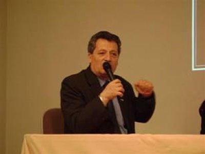 Prof. Koliqi, gjat� ligj�rat�s