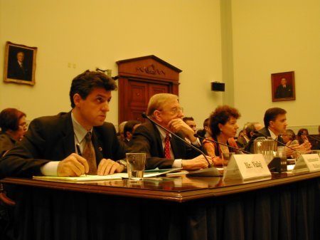 An�tar�t e panelit shqiptar: Vulaj, Walker, Cloyes, O'Brian
