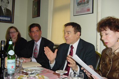 Takim me senatorin Jeff Klein